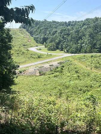 8.5 Acres of Land for Sale in Monterey, Tennessee