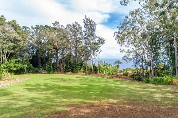 2.471 Acres of Residential Land for Sale in Honokaa, Hawaii