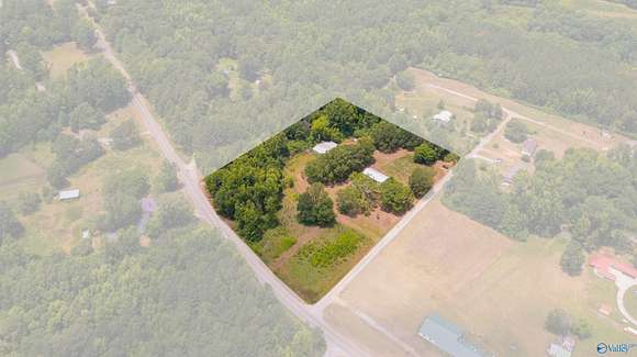 5 Acres of Residential Land with Home for Auction in Talladega, Alabama
