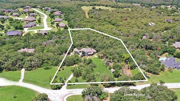 3.335 Acres of Residential Land with Home for Sale in Cross Roads, Texas