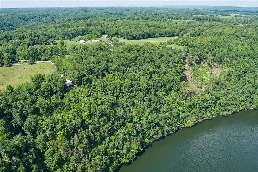 5.811 Acres of Residential Land for Sale in Walling, Tennessee