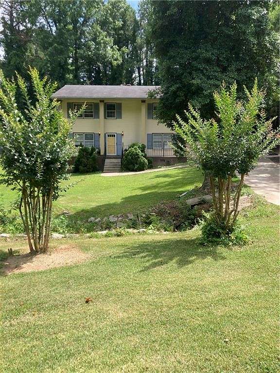 2 Acres of Residential Land with Home for Sale in Decatur, Georgia