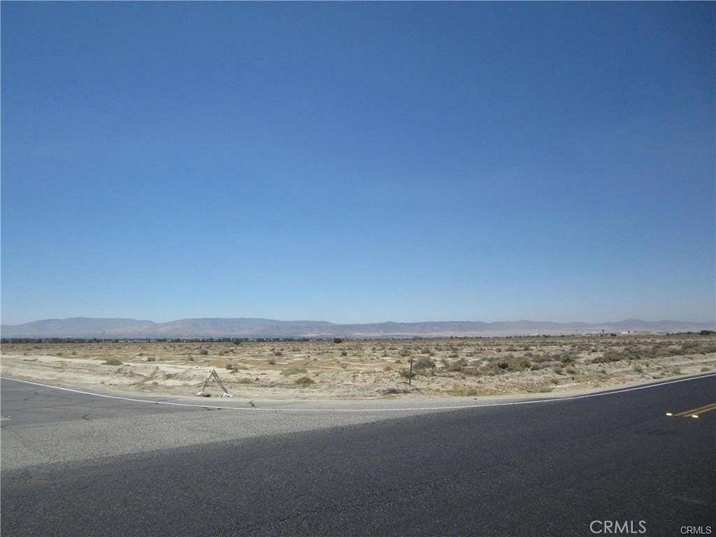 2.176 Acres of Land for Sale in Lancaster, California