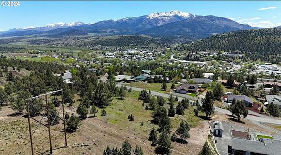 2.14 Acres of Residential Land for Sale in John Day, Oregon