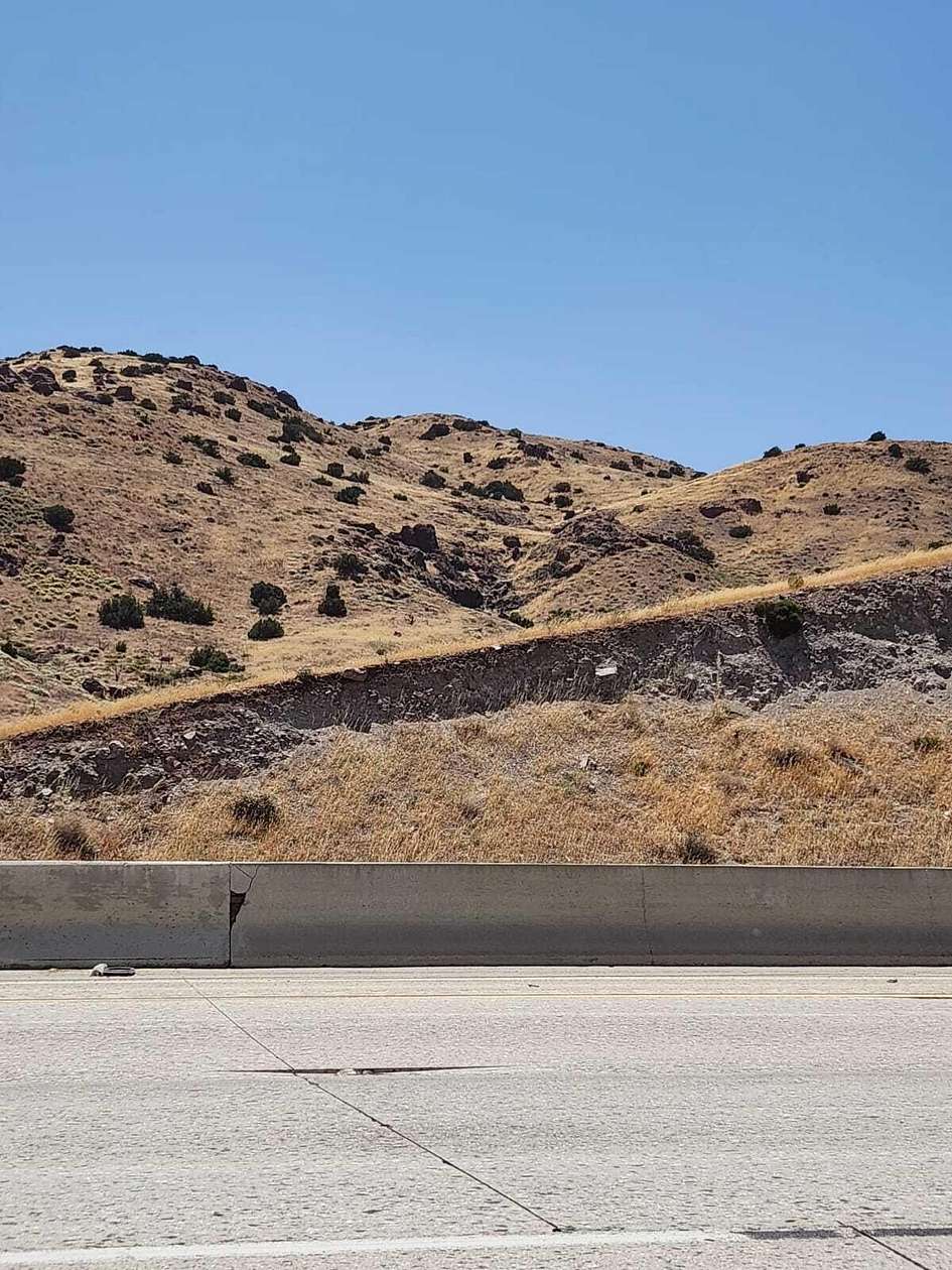 9 Acres of Land for Sale in Palmdale, California
