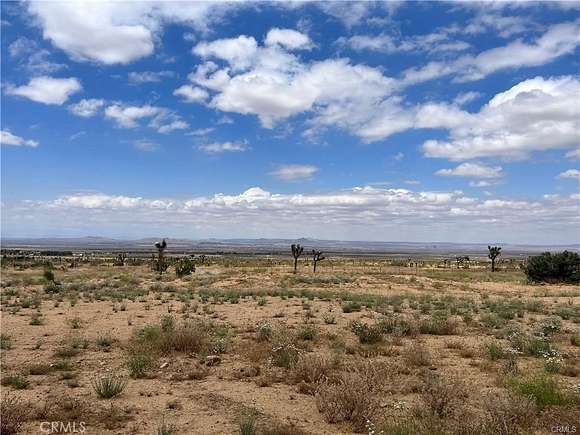 6.48 Acres of Land for Sale in Phelan, California