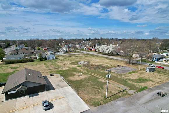 2.33 Acres of Improved Commercial Land for Sale in Metropolis, Illinois