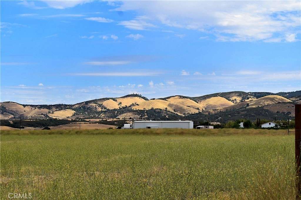 79.83 Acres of Land with Home for Sale in Lockwood, California