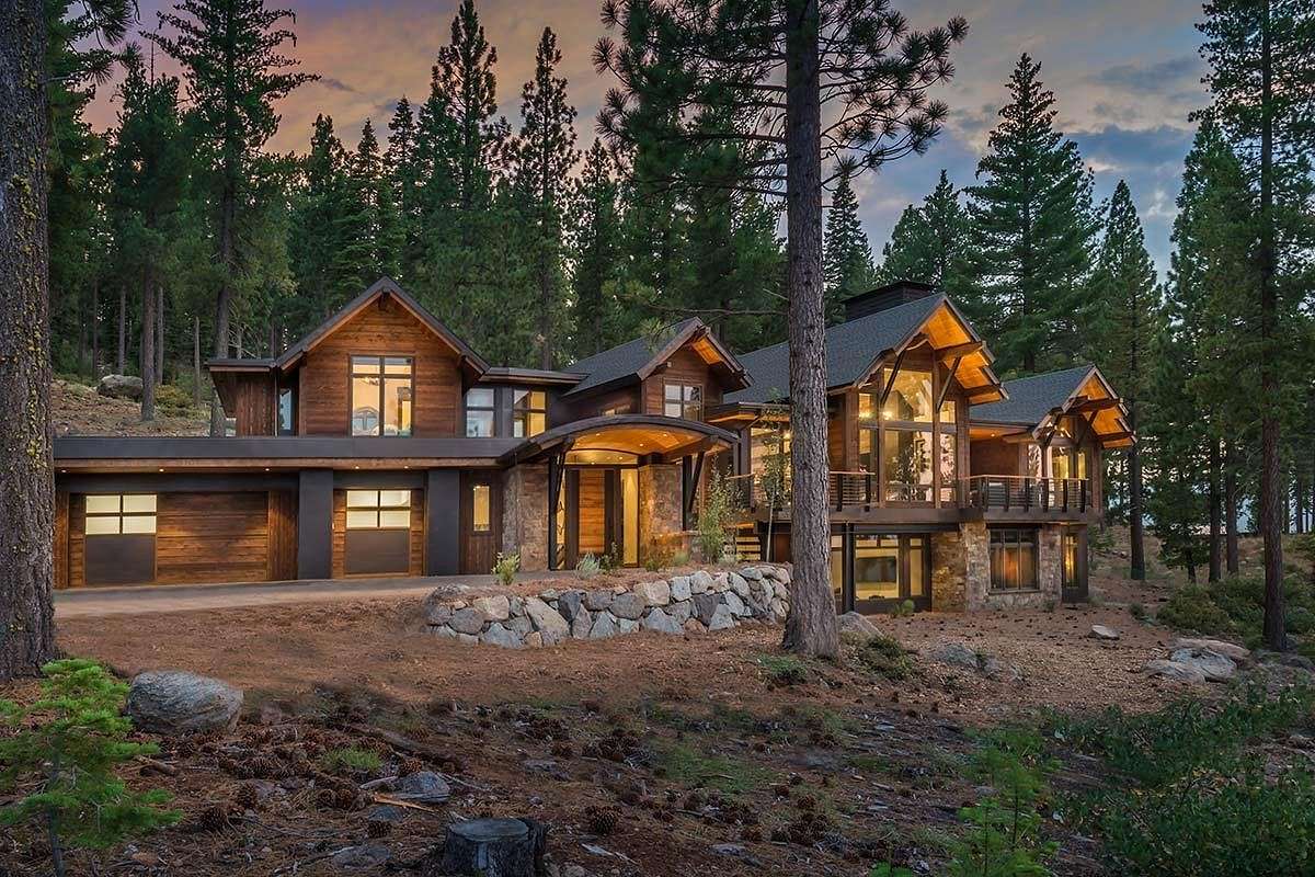 2.1 Acres of Residential Land with Home for Sale in Truckee, California
