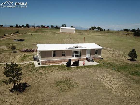 4.82 Acres of Residential Land with Home for Sale in Colorado Springs, Colorado