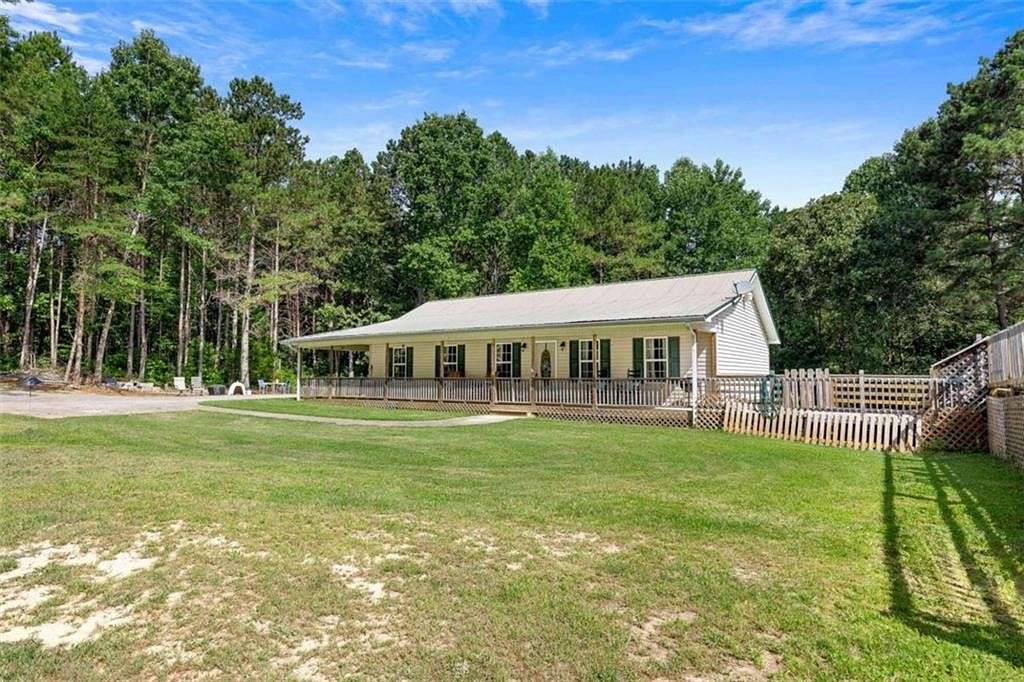 5.01 Acres of Residential Land with Home for Sale in Tallapoosa, Georgia