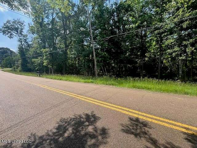 2 Acres of Residential Land for Sale in Brandon, Mississippi