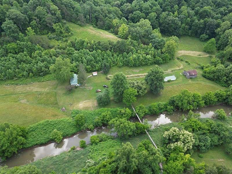 Residential Land with Home for Sale in Charleston, West Virginia