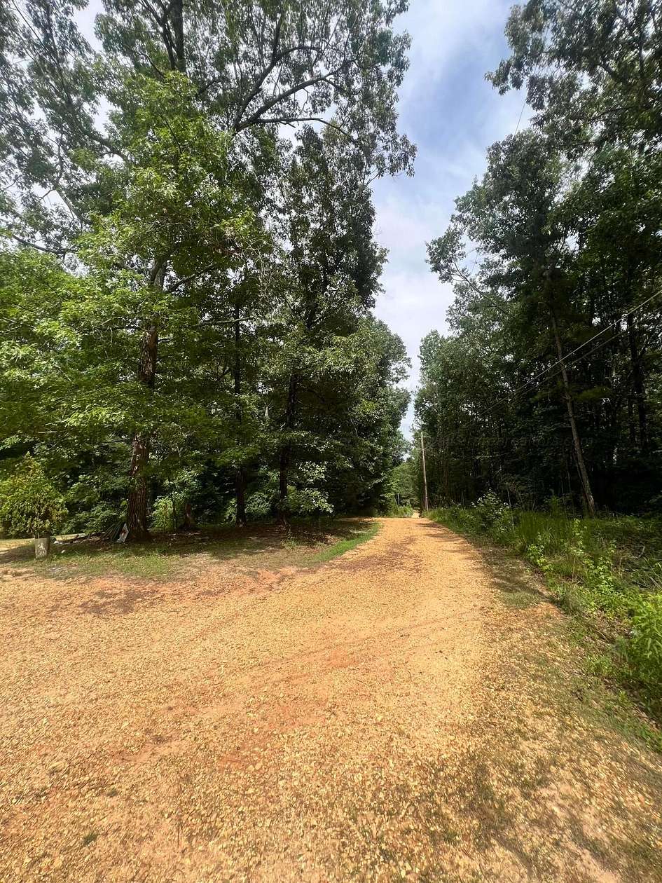 2.69 Acres of Residential Land for Sale in Winfield, Alabama