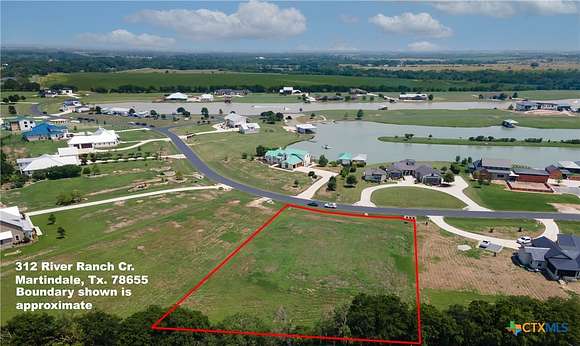 1.2 Acres of Residential Land for Sale in Martindale, Texas