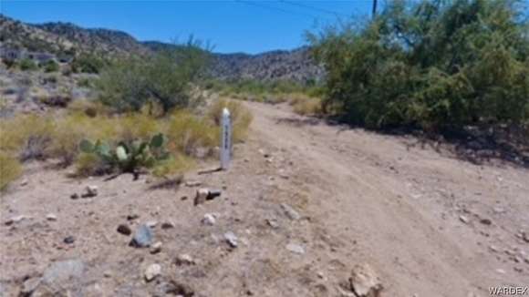 5.27 Acres of Residential Land with Home for Sale in Kingman, Arizona