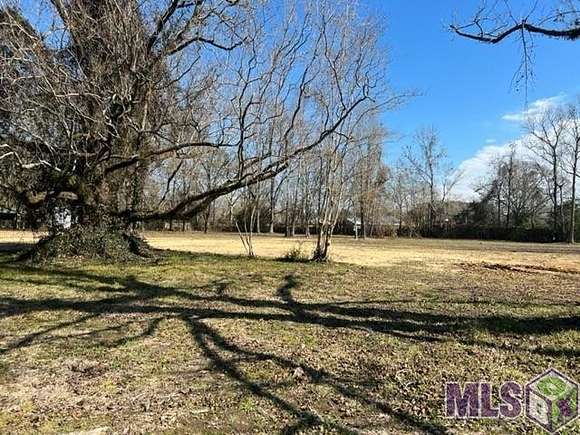 0.87 Acres of Residential Land for Sale in Baton Rouge, Louisiana
