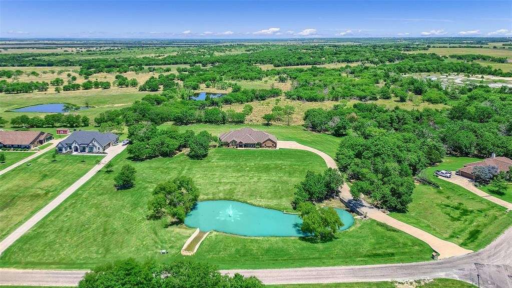 3.779 Acres of Residential Land with Home for Sale in Gunter, Texas