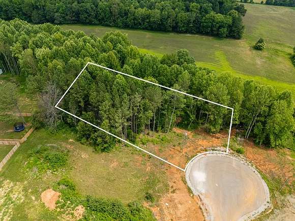 0.9 Acres of Residential Land for Sale in Cookeville, Tennessee