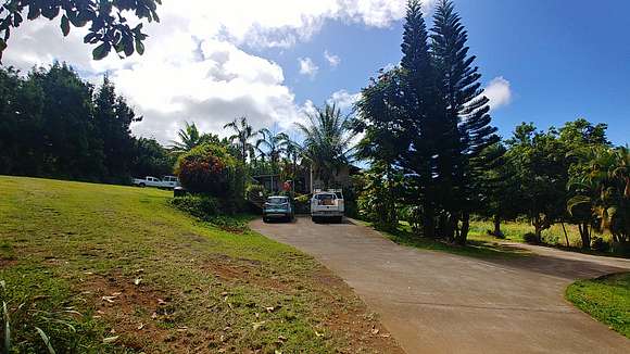 7.782 Acres of Residential Land with Home for Sale in Captain Cook, Hawaii