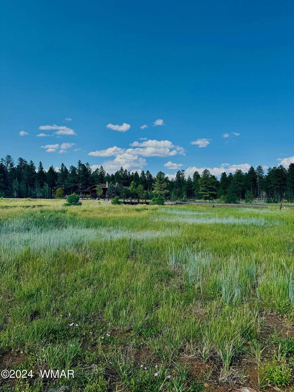 1.06 Acres of Residential Land for Sale in Pinetop, Arizona