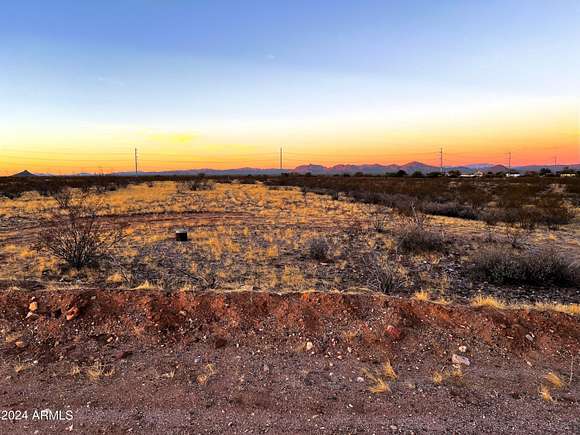 1 Acre of Residential Land for Sale in Wittmann, Arizona