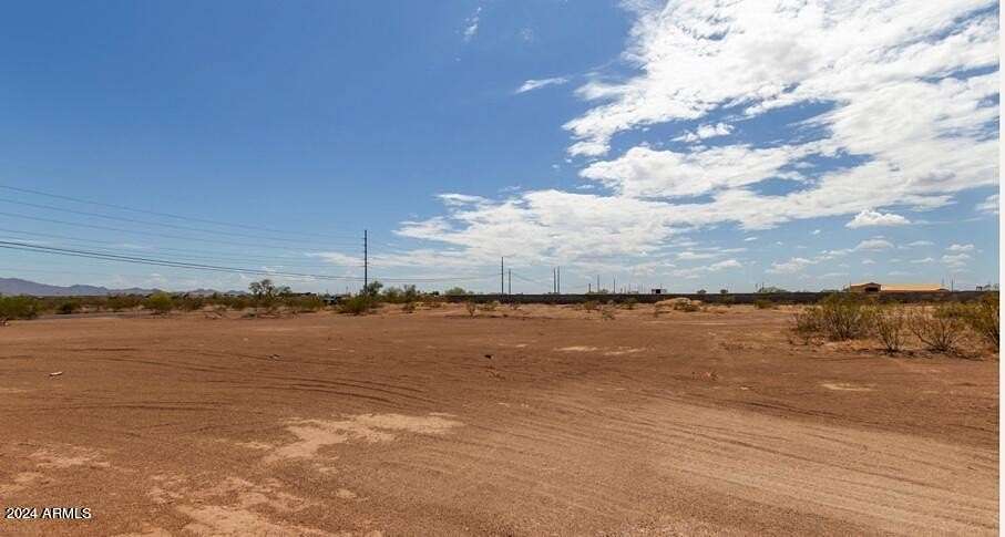 1.03 Acres of Residential Land for Sale in Wittmann, Arizona