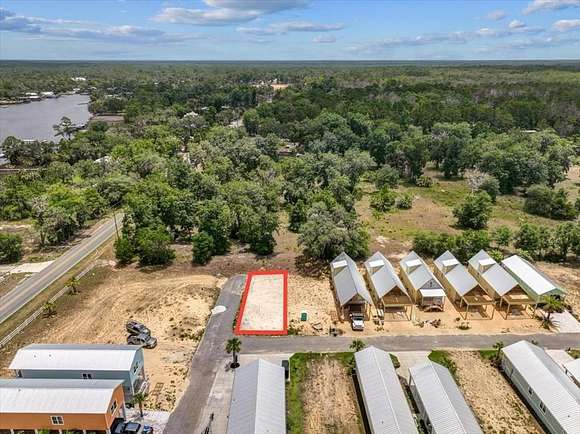 0.103 Acres of Residential Land for Sale in Steinhatchee, Florida