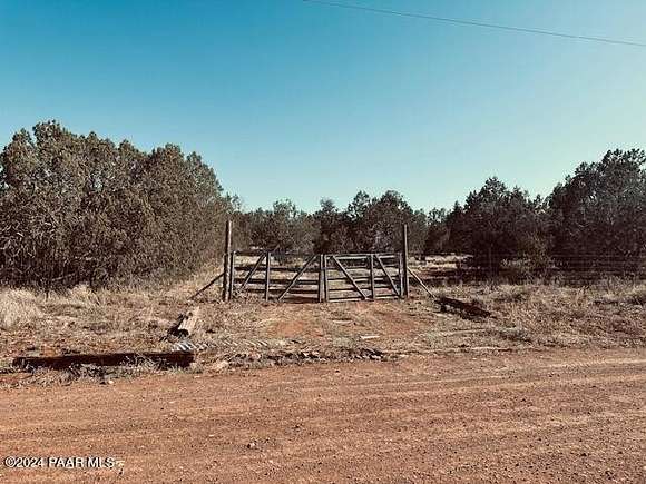 4.4 Acres of Residential Land for Sale in Ash Fork, Arizona