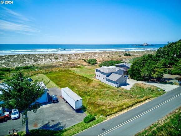 0.49 Acres of Residential Land for Sale in Bandon, Oregon