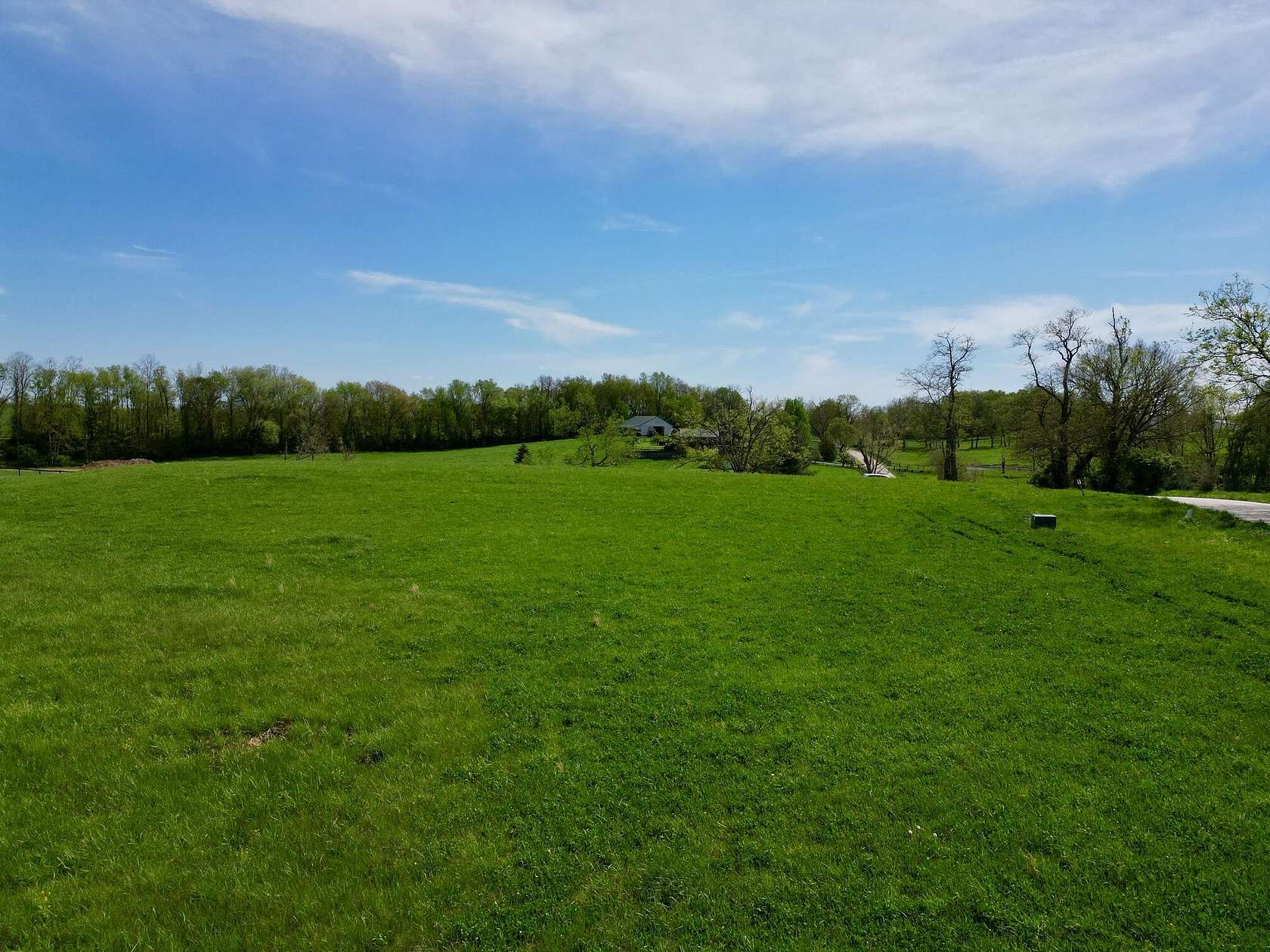 1.75 Acres of Residential Land for Sale in Mount Sterling, Kentucky