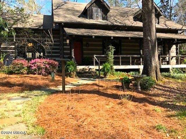 11.12 Acres of Land with Home for Sale in Macon, Georgia