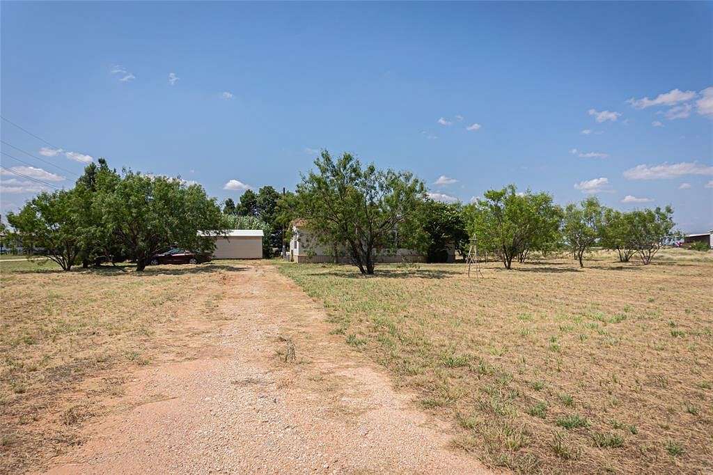 2.5 Acres of Residential Land with Home for Sale in Merkel, Texas