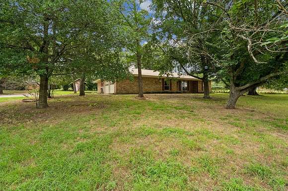 2.349 Acres of Residential Land with Home for Sale in Weatherford, Texas