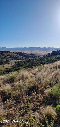 1.3 Acres of Residential Land for Sale in Dewey-Humboldt, Arizona