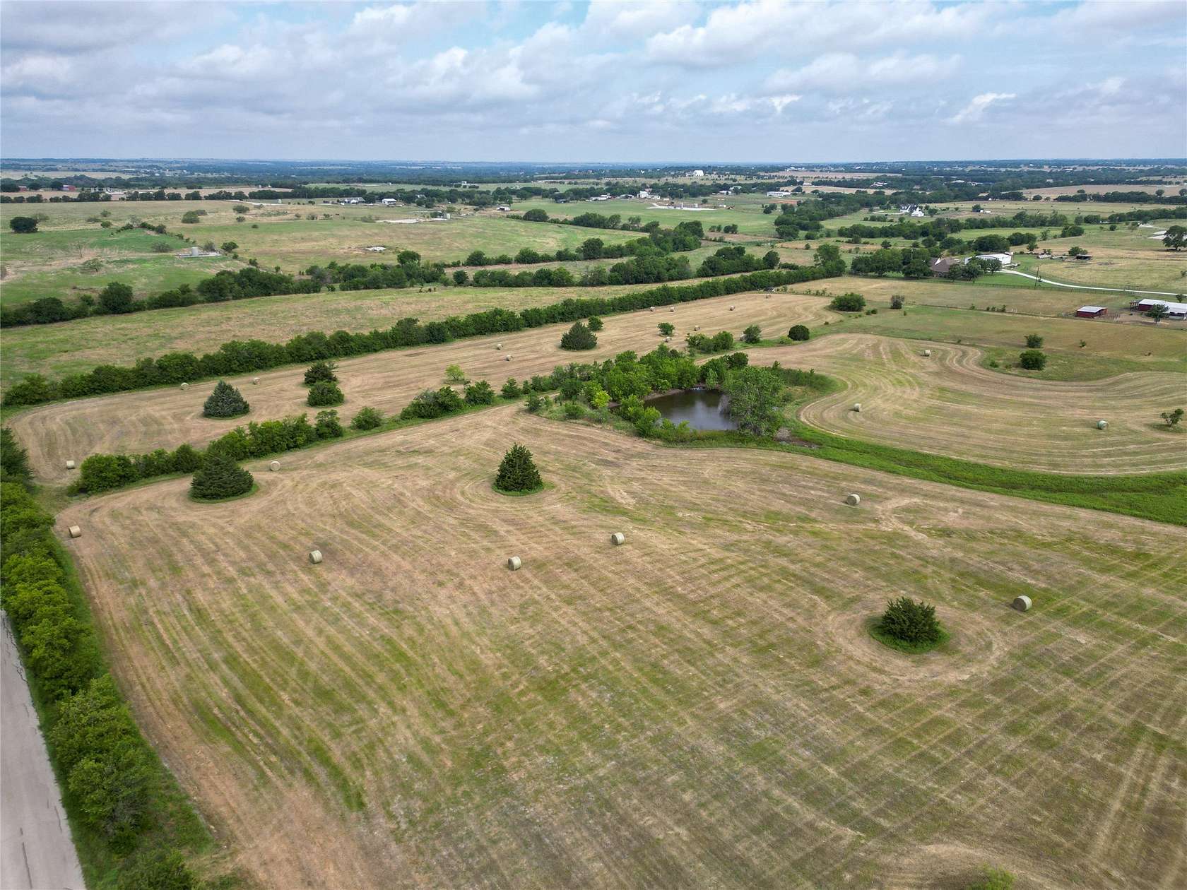 18.8 Acres of Agricultural Land for Sale in Ponder, Texas