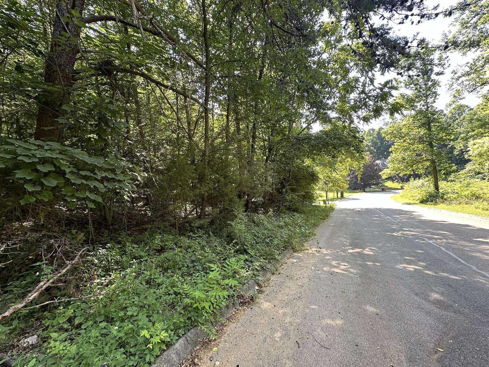 0.7 Acres of Residential Land for Sale in Morristown, Tennessee