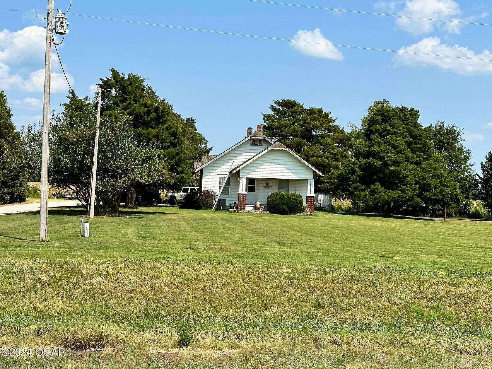 3 Acres of Residential Land with Home for Sale in Columbus, Kansas