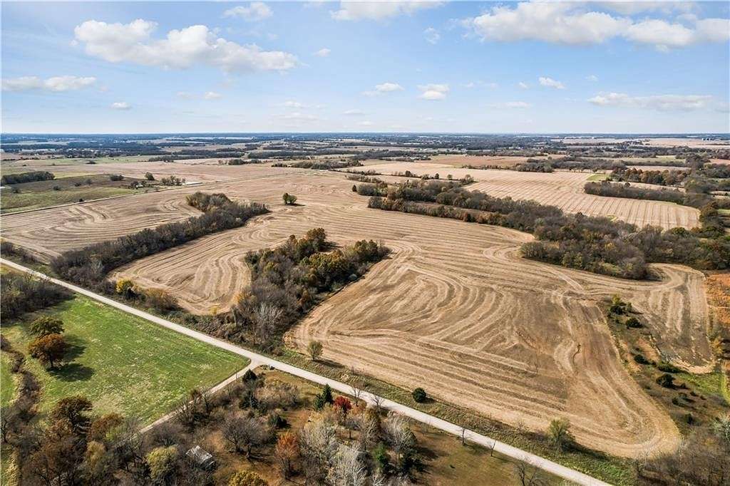 19.73 Acres of Recreational Land & Farm for Sale in Garden City, Missouri