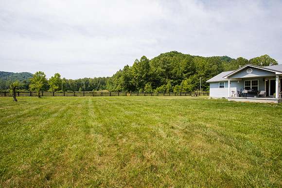 117 Acres of Land with Home for Sale in Vanceburg, Kentucky