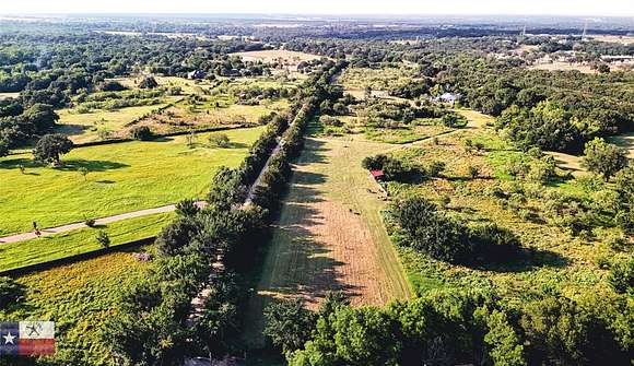 5 Acres of Residential Land for Sale in Corsicana, Texas