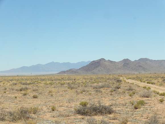 5 Acres of Residential Land for Sale in Kingman, Arizona