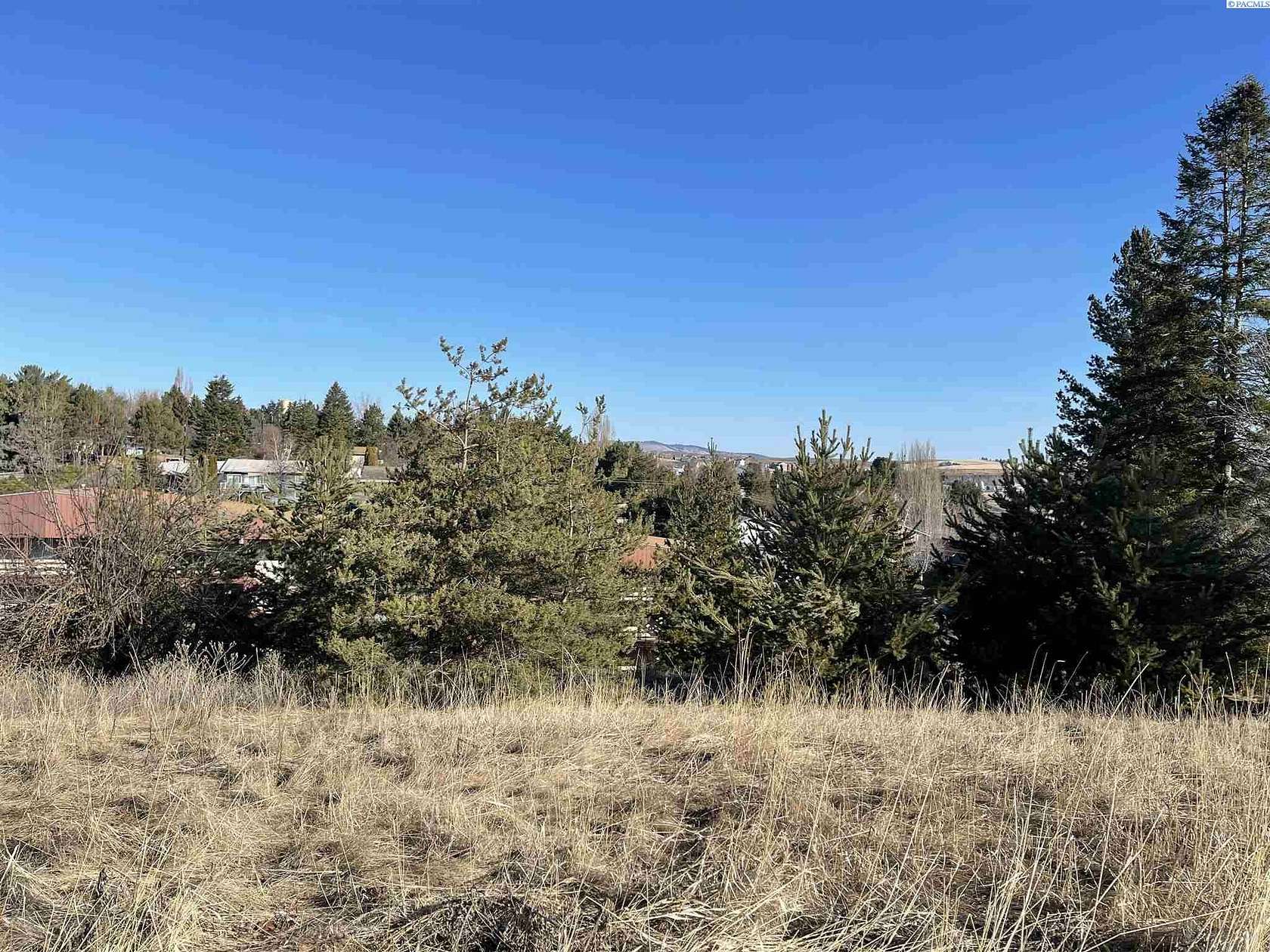 0.448 Acres of Residential Land for Sale in Pullman, Washington