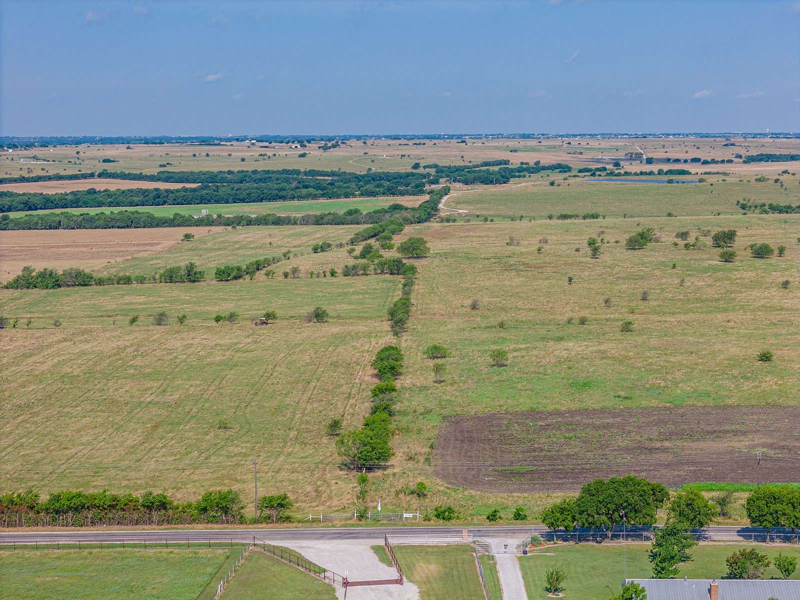 140 Acres of Land for Sale in Decatur, Texas