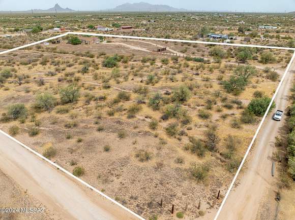 8.14 Acres of Residential Land with Home for Sale in Marana, Arizona