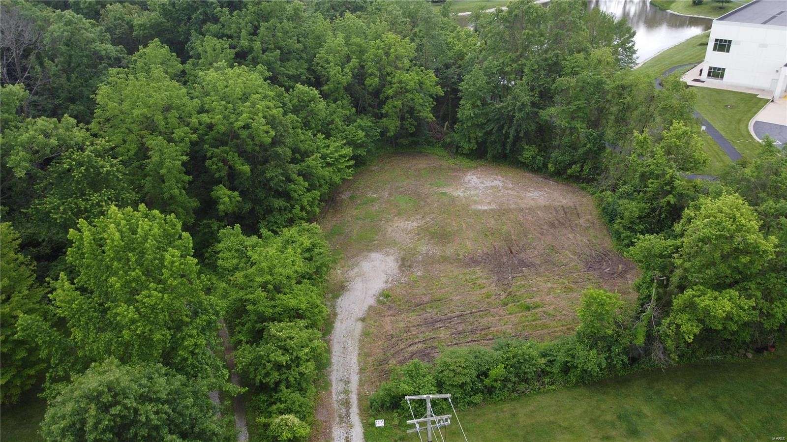0.89 Acres of Residential Land for Sale in Edwardsville, Illinois