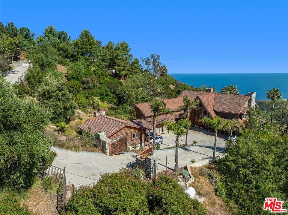 2.416 Acres of Residential Land with Home for Sale in Malibu, California