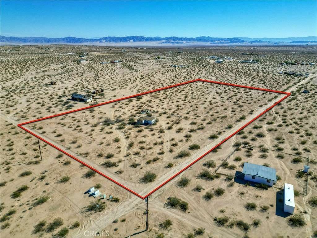 5 Acres of Improved Residential Land for Sale in Joshua Tree, California