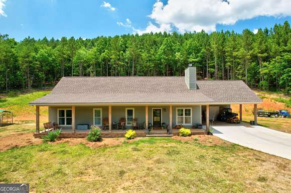 19 Acres of Land with Home for Sale in Adairsville, Georgia