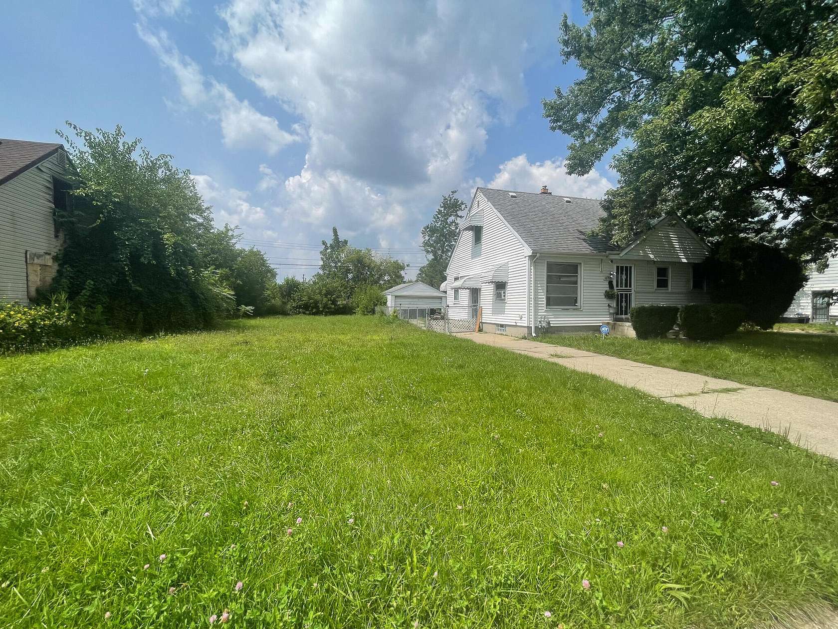 0.11 Acres of Land for Sale in Detroit, Michigan